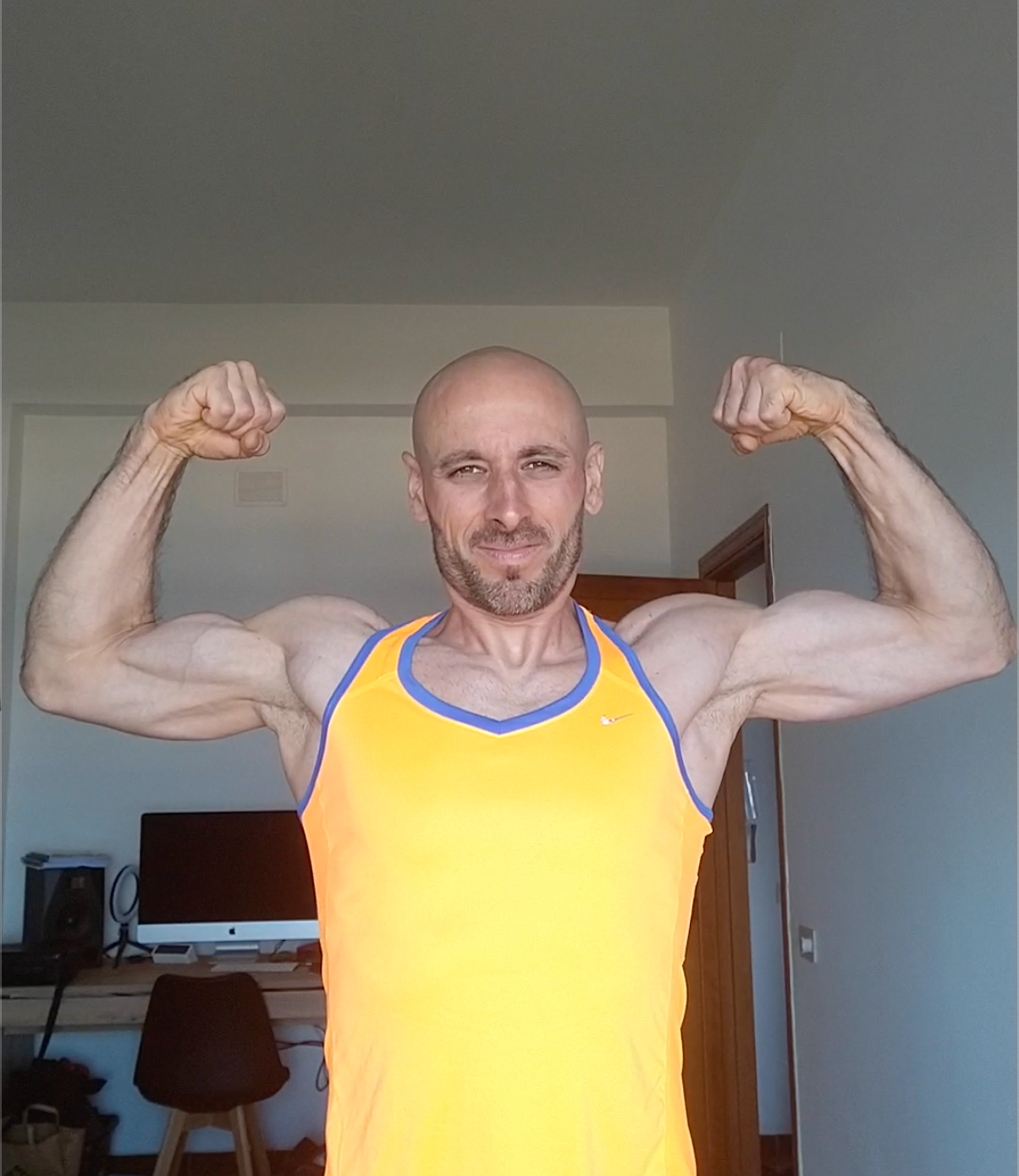 Davide Morello fisico allenato nutrizione sportiva